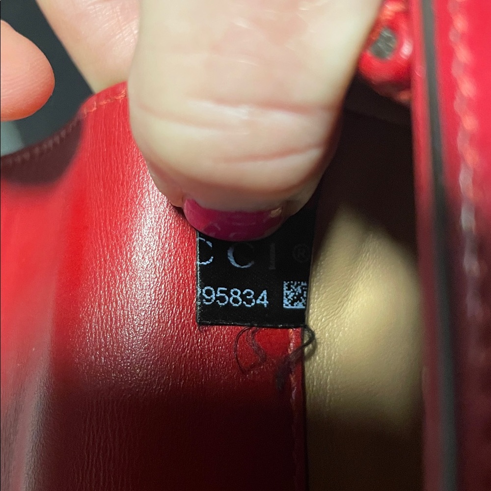 Gucci Queen Margaret Pearl Studs Broadway Red Bee Chain Bag ! ❤️💛 - Picture 13 of 13